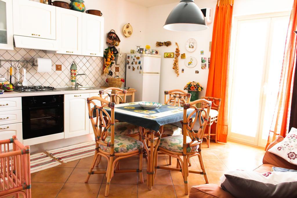 Bed And Breakfast Agrumi In Terrazza Aragona Bagian luar foto